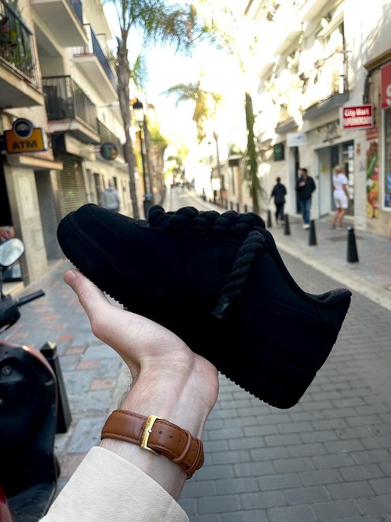 AF1 “Cordones de cuerda VantaBlack” personalizados